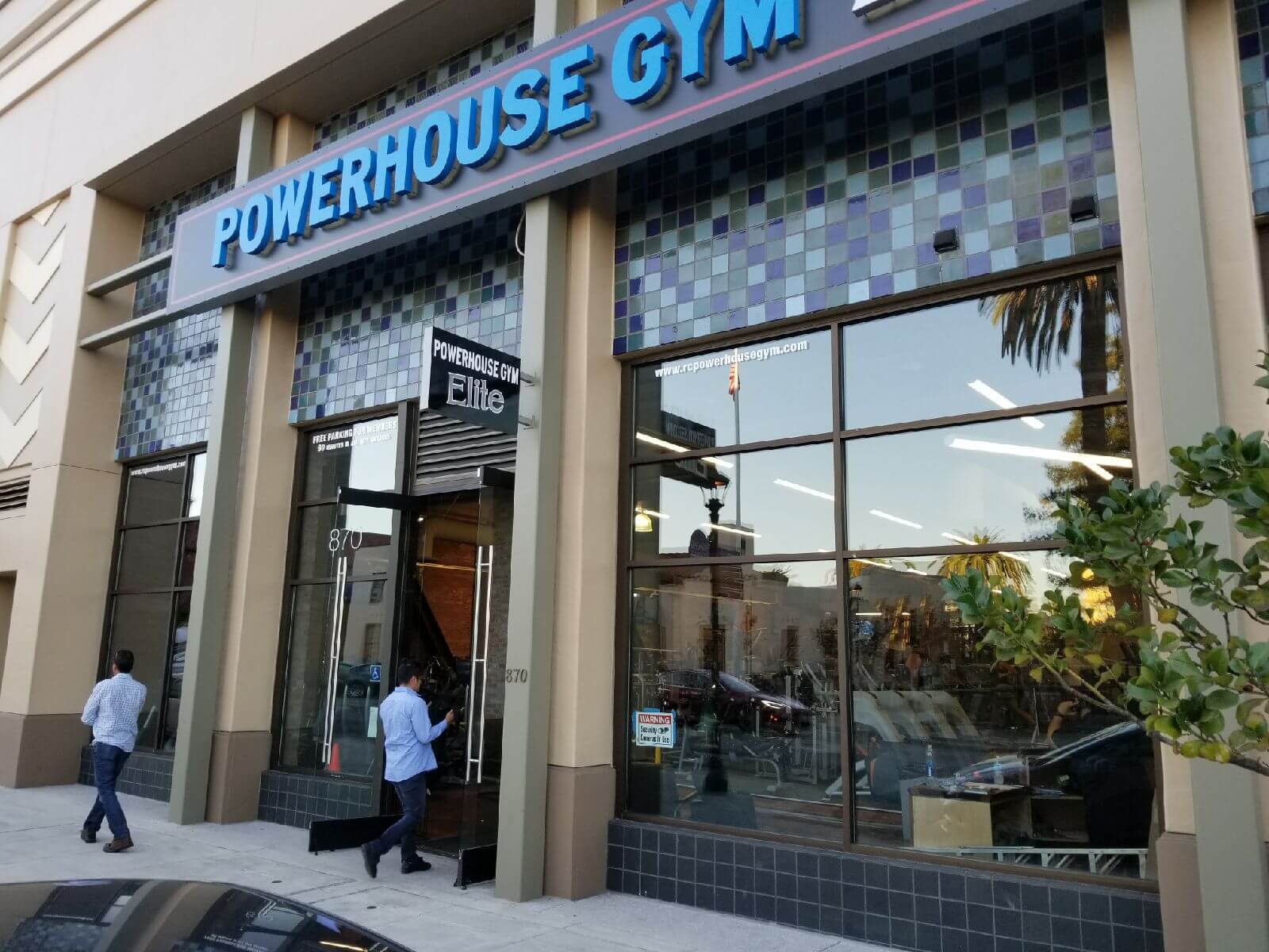 An Thumbnail Image of the Redwood City, CA Powerhouse Gym Location